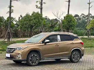 GAC Trumpchi GS4 2015