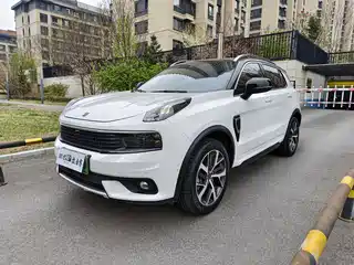 Lynk & Co 01 EM-P 2019