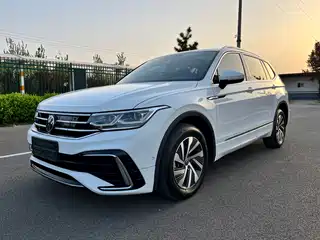 Volkswagen Tiguan L PHEV 2022