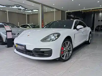 Porsche Panamera 2022