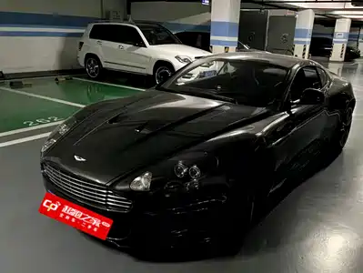 Aston Martin DBS 2016