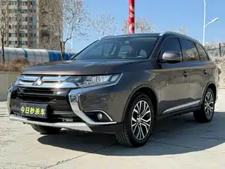 Mitsubishi Outlander 2018