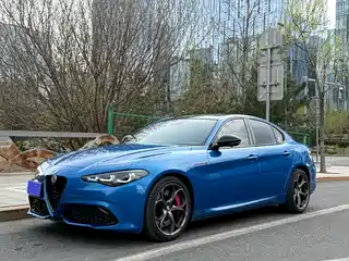 Alfa Romeo Giulia 2023
