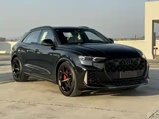 Audi Audi RS Q8 2025