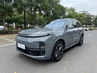 Li Auto Li L8 2025