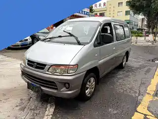 Dongfeng Fengxing Lingzhi 2013