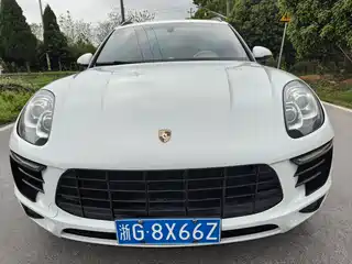 Porsche Macan 2014