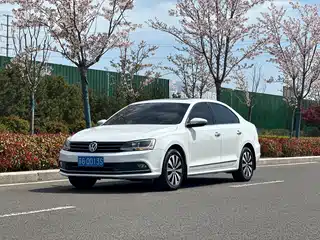 Volkswagen Sagitar 2017