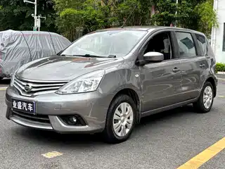 Nissan Livina 2014