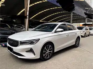 Geely Emgrand 2021