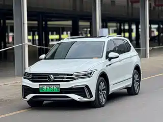 Volkswagen Tiguan L PHEV 2022
