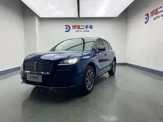 Lincoln Adventurer 2022