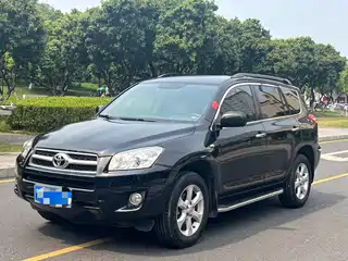 Toyota RAV4 Rongfang 2011