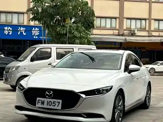 Mazda Mazda3 Axela 2021