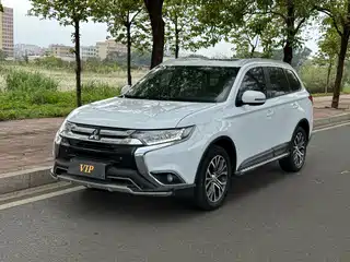 Mitsubishi Outlander 2017
