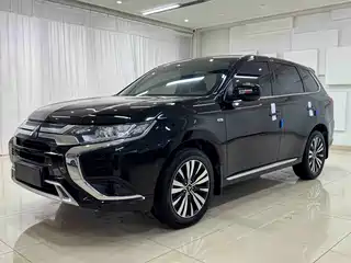 Mitsubishi Outlander 2022