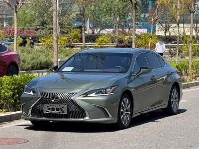 Lexus ES 2019