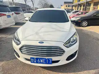 Ford Escort 2014