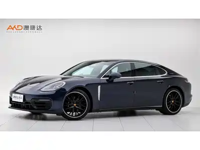 Porsche Panamera 2023