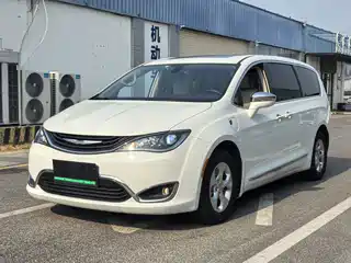 Chrysler Grand Caravan PHEV (Import) 2019