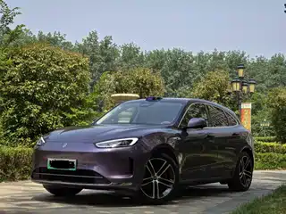 AITO Wenjie M5 2025
