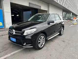 Mercedes-Benz GLE 2016