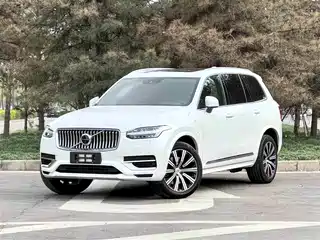 Volvo XC90 Plug-in Hybrid 2021