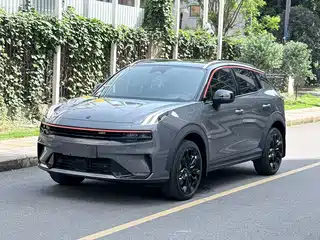 Lynk & Co 06 2022