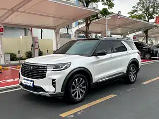 Ford Explorer 2023