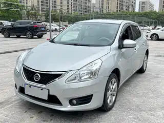 Nissan Tiida 2013