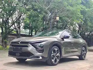Citroën Versailles C5 X 2022