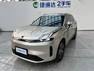 Lynk & Co 08 EM-P 2024
