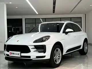 Porsche Macan 2021