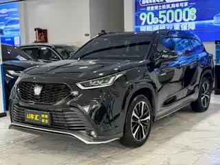 Toyota Crown Kluger 2024