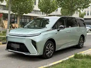 SAIC Maxus Dajia 9 2024