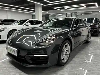 Porsche Panamera 2022