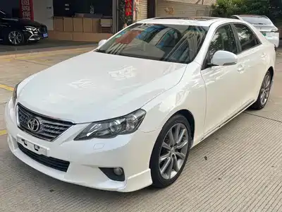 Toyota Reiz 2013