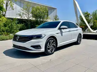 Volkswagen Sagitar 2022