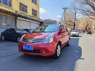 Nissan Livina 2010