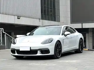 Porsche Panamera 2020