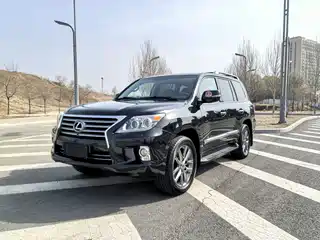 Lexus LX 2013