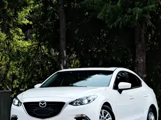 Mazda Mazda3 Axela 2016