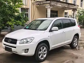 Toyota RAV4 Rongfang 2011