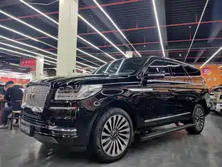 Lincoln Navigator 2020