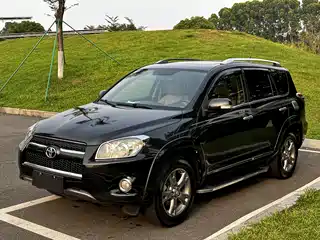 Toyota RAV4 Rongfang 2012