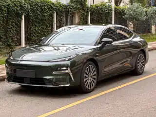 Geely Galaxy Xingyao 8 2025