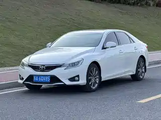 Toyota Reiz 2015