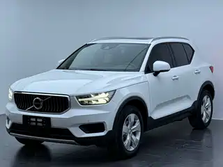 Volvo XC40 2021