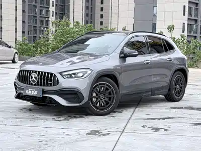 Mercedes-Benz GLA AMG 2021