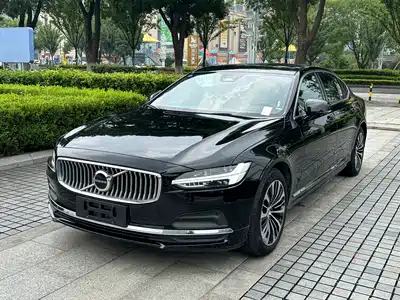 Volvo S90 2025